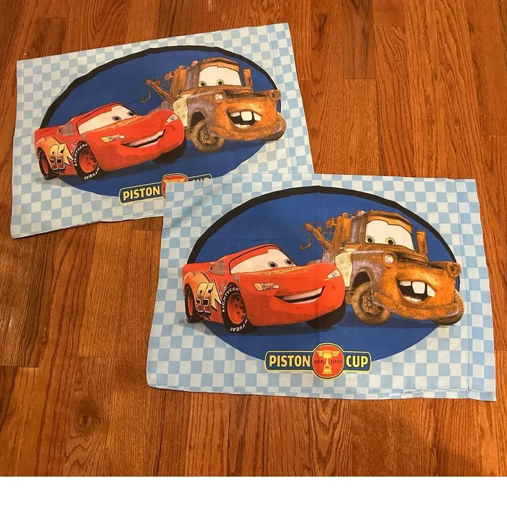 2 Disney Pixar Cars pillowcases Lighting McQueen and Tow Mater